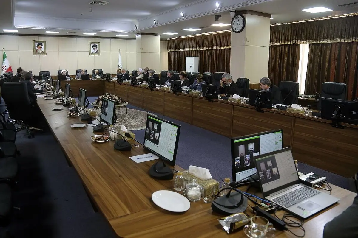 بررسی موارد مغایرت مصوبه «اصلاح قانون تاسیس و اداره مدارس و مراکز آموزشی و پرورشی غیردولتی» با سیاستهای کلی نظام