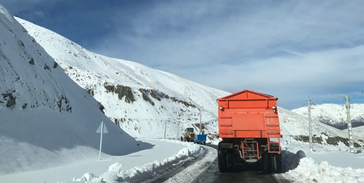 تردد انواع کشنده در جادههای کردستان ممنوع شد