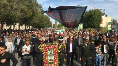 تشییع شهید مدافع امنیت در بوشهر/ پیکر شهید حیدریلقب به تنگستان منتقل شد + فیلم