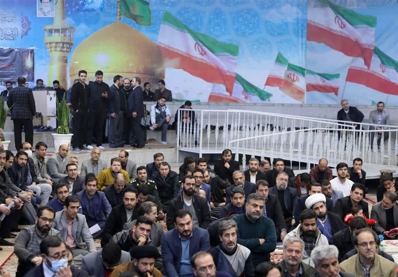 تشییع و وداع با پیکر شهیده فاطمه دهقانی در مشهد + تصویر