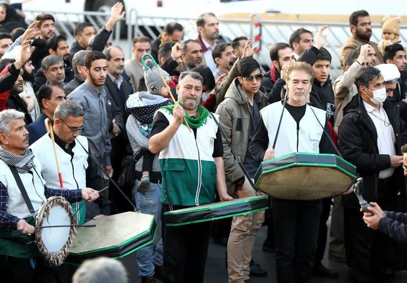 تشییع و وداع با پیکر شهیده فاطمه دهقانی در مشهد + تصویر