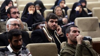 جهادگران دستاوردهای انقلاب را تشریح میکنند