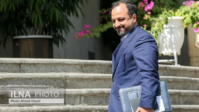 «خاندوزی» جهت بررسی آخرین وضعیت اجرای قانون تسهیل صدور مجوزهای کسب و کار به کمیسیون اقتصادی میرود