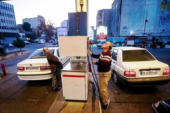 خسارت 15 میلیارد دلاری خودروسازان داخلی به صادارت بنزین کشور