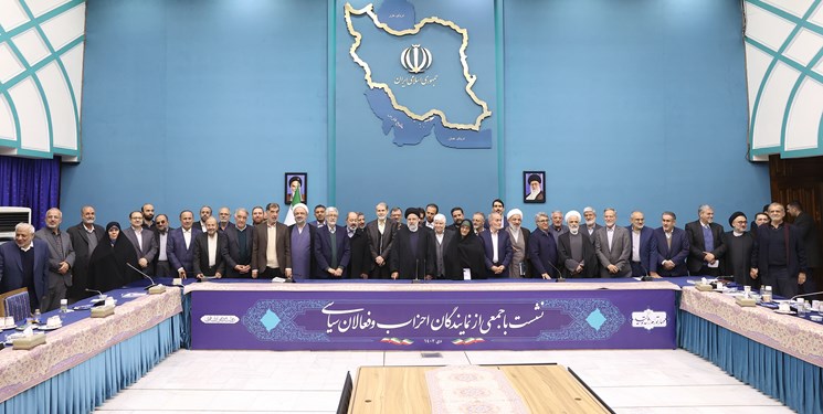 داغشدن تنور انتخابات در شب حضور منتقدان دولت