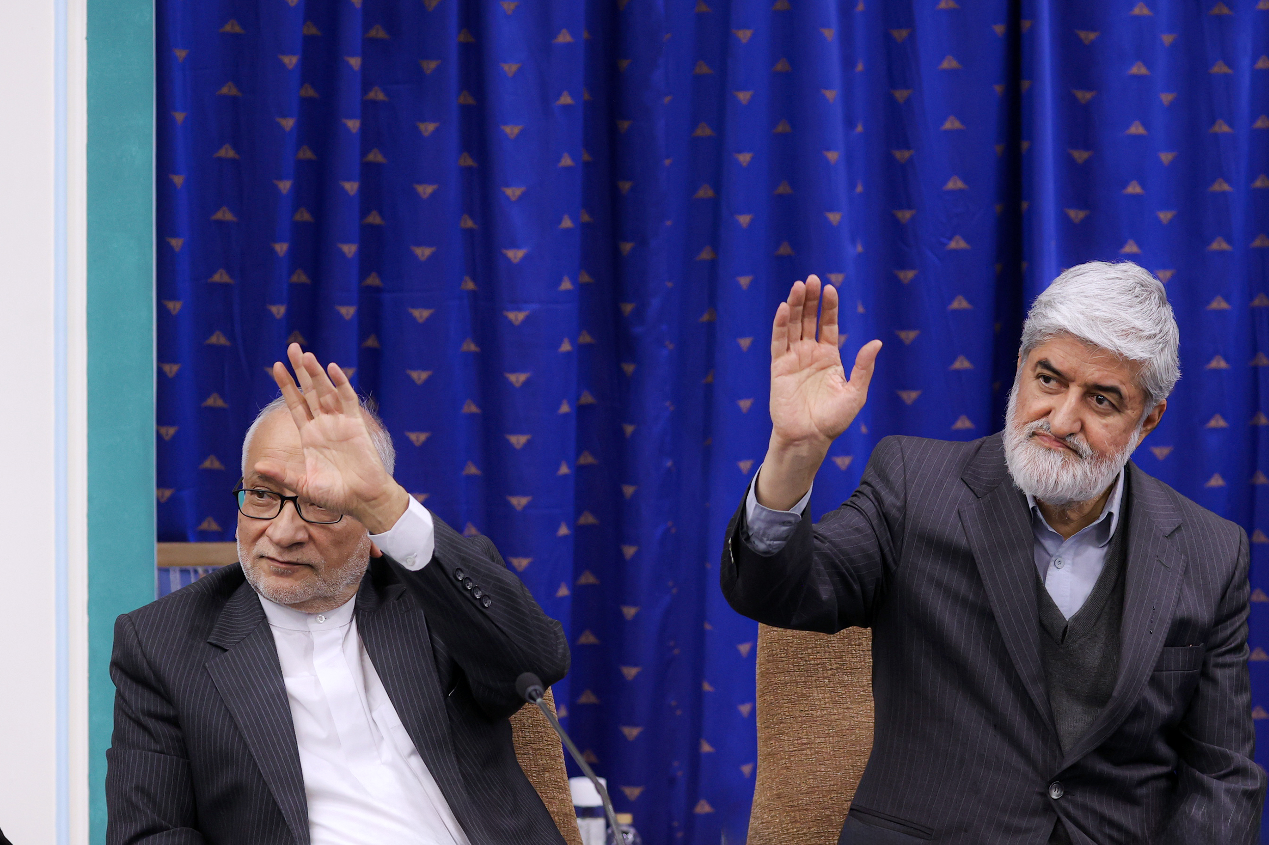 داغشدن تنور انتخابات در شب حضور منتقدان دولت