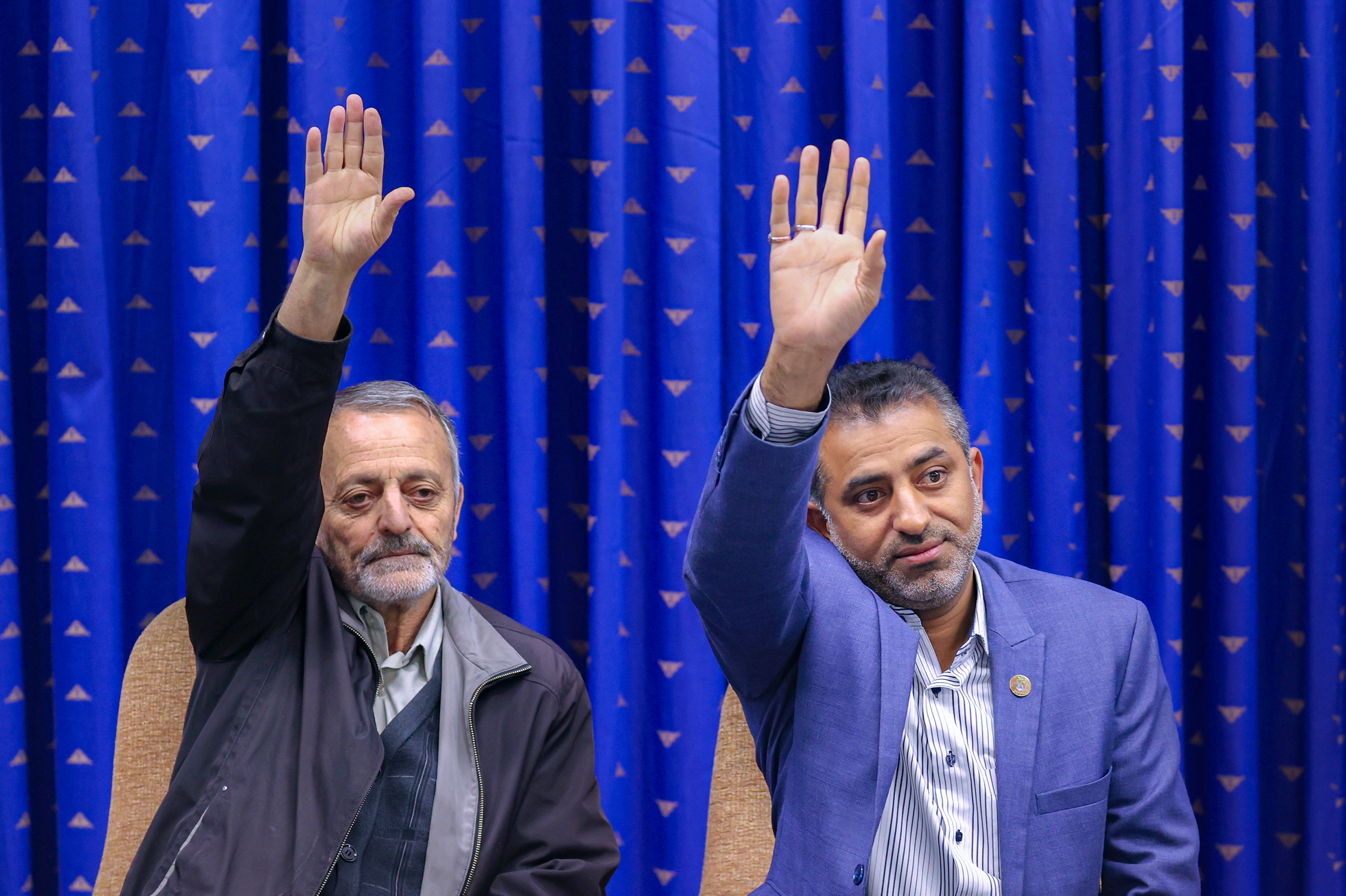 داغشدن تنور انتخابات در شب حضور منتقدان دولت