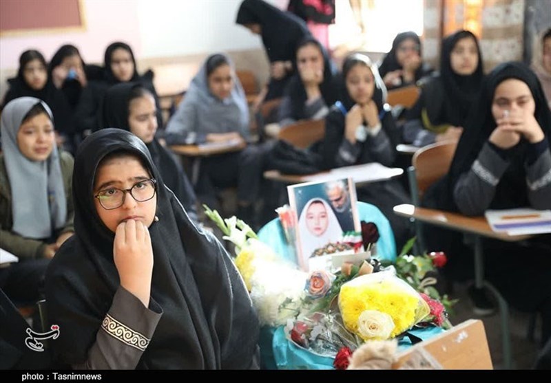 شهید سپهبد قاسم سلیمانی , حمله تروریستی کرمان , سردار قاسم سلیمانی , استان کرمان , دانش آموزان , شهدای ترور , شهید ,