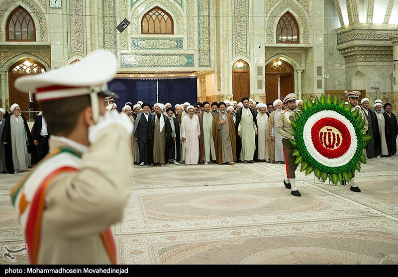 دانشگاهیان با آرمانهای امام خمینی (ره) و انقلاب اسلامی تجدید میثاق میکنند