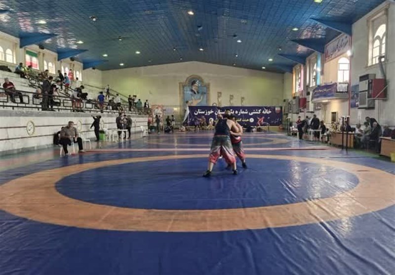دزفولیها در مسابقات قهرمانی کشتی پهلوانی خوزستان اول شدند