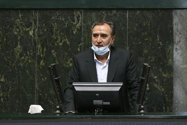 دهقان: با تفسیر اخیر بسیاری از مقامات کشور مشمول قاعده مامورشدن به قوای سهگانه نمیشوند