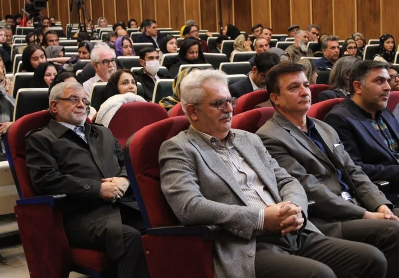 دورهمی بزرگان ادبی و علاقهمندان شعر و ادب به یاد غزلسرای بزرگ ایران + تصاویر