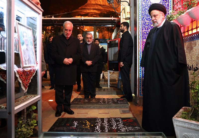 رئیسجمهور وارد کرمان شد/ زیارت سحرگاهی رئیسی بر مزار حاج قاسم + فیلم و تصاویر
