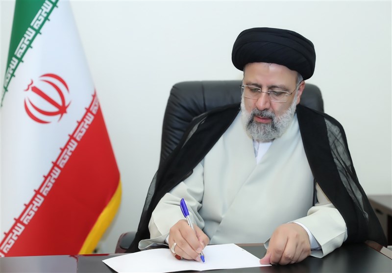 رئیسی در پیامی درگذشت پدر استاندار لرستان را تسلیت گفت