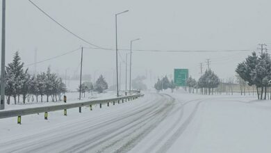 رانندگان برای تردد جادههای کوهستانی زنجیر چرخ داشته باشند