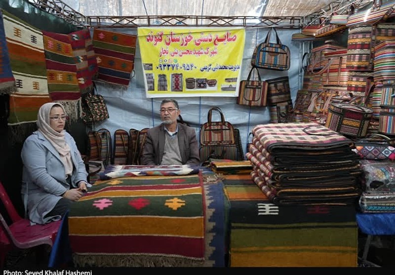 راهاندازی نخستین نمایشگاه محصولات تولیدی مهاجرین خارجی در بوشهر + تصویر