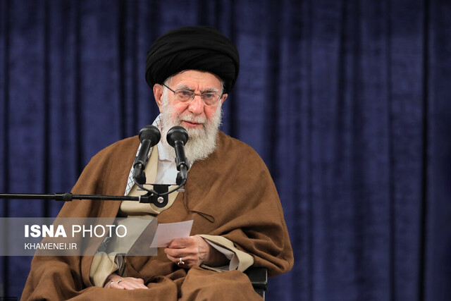 راههای آموختن و گزاردن نماز و کیفیت بخشیدن به آن را برای نسل نو هموار کنید