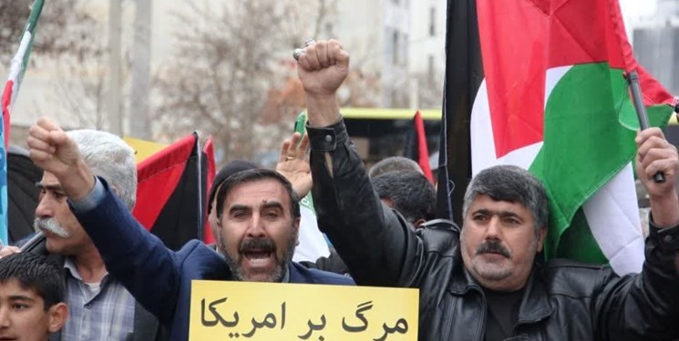 راهپیمایی نمازگزاران یاسوجی در محکومیت حمله آمریکا به یمن+ تصاویر