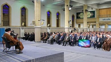 رهبر معظم انقلاب: مهمترین وظیفه دولت بهبود فضای کسب و کار و برطرف کردن موانع آن است