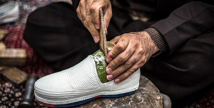 روایتی از قدمت هزارساله کلاشبافی در مریوان