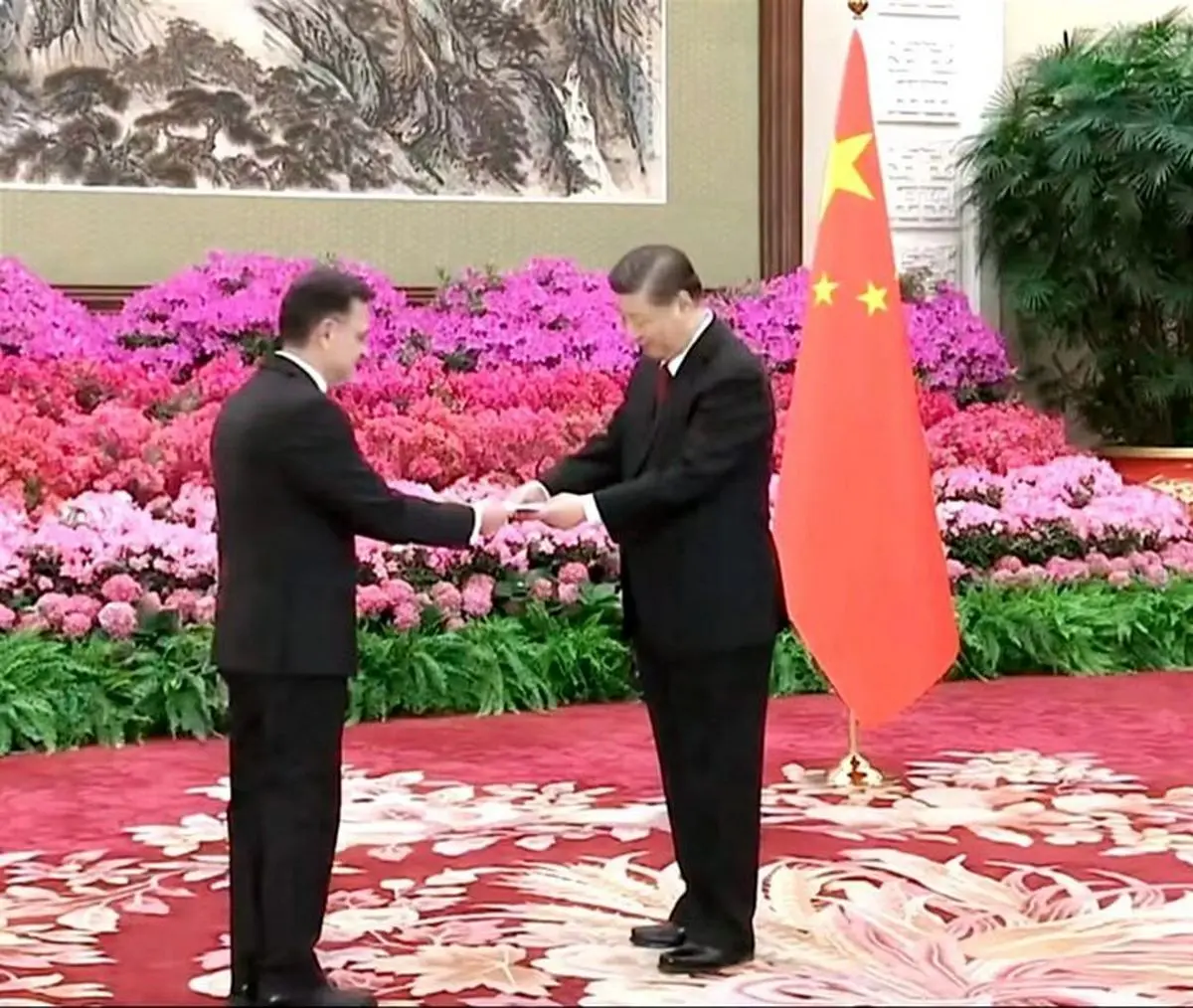 سفیر ایران استوارنامه خود را به رییسجمهور چین تقدیم کرد