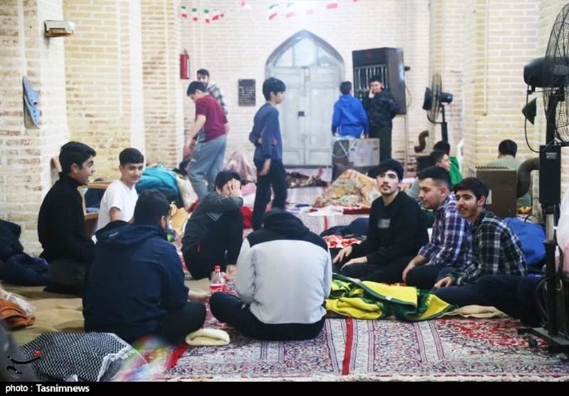 سلوک دانشآموزان لرستان در اعتکاف/ خلوتی برای خودسازی در مساجد+ فیلم