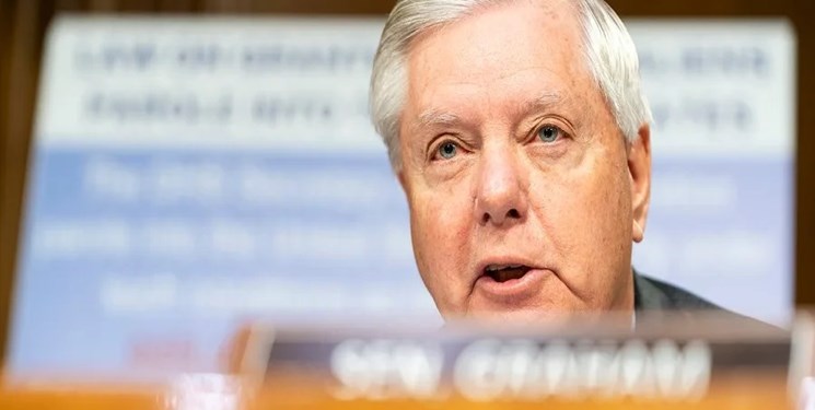 سناتور جمهوریخواه خواستار اخراج مهاجران از آمریکا شد