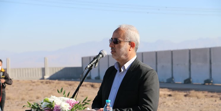 طرحهای مسکن در کرمان و سیرجان متفاوت است، زمین نیست آپارتمان میسازیم