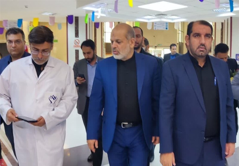 عیادت وزیر کشور از مجروحان انفجار تروریستی کرمان