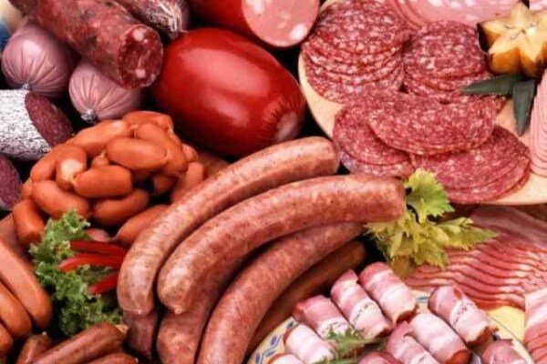 فرار مالیاتی ۵۰۰ میلیارد تومانی یک تولیدکننده معروف فرآوردههای گوشتی