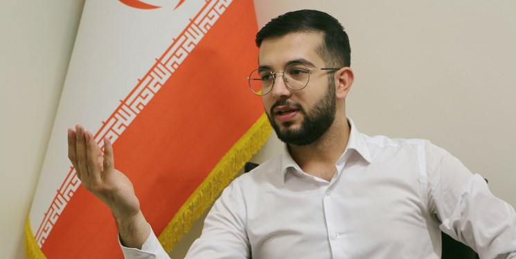 فعال دانشجویی: پاسخ سپاه پاسداران به تروریستها بسیار هوشمندانه و قاطعانه بود