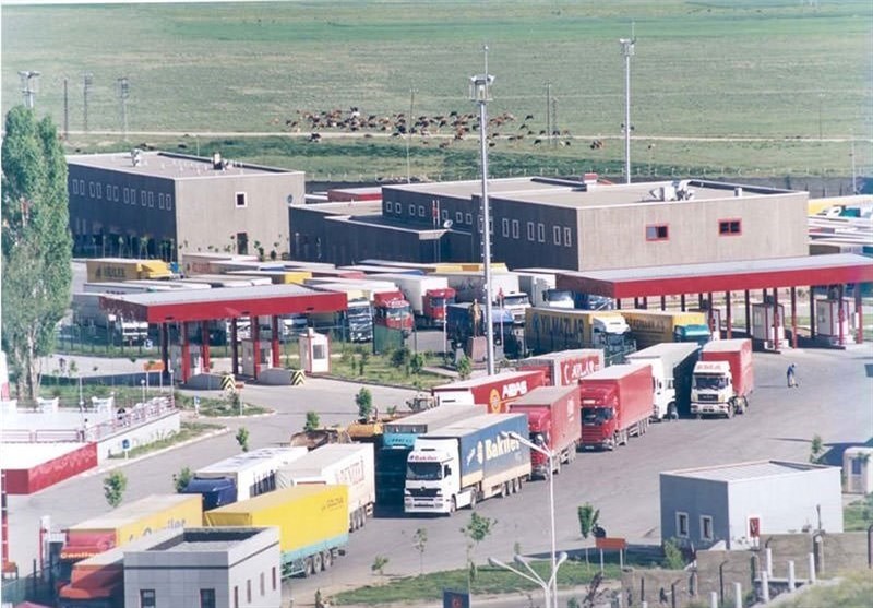 فعالیت گمرکات افغانستان با ایران ۱۶ ساعته شد