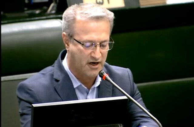 محسنی بندپی: باید به بیعدالتی در نظام پرداخت کارکنان خاتمه داد