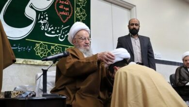 مراسم جشن میلاد امیرالمؤمنین(ع) و عمامهگذاری طلاب با حضور مراجع تقلید + تصاویر