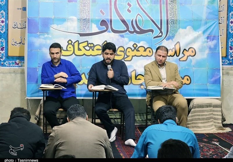مراسم معنوی اعتکاف در سنندج + تصاویر
