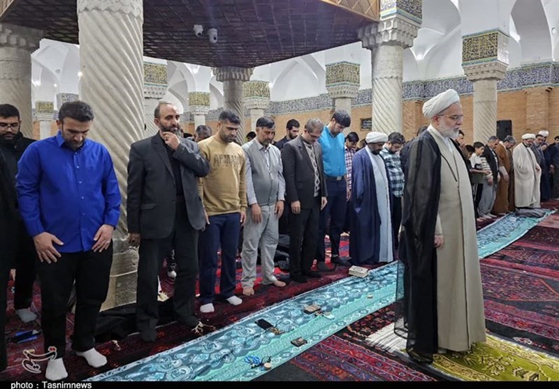 مراسم معنوی اعتکاف در سنندج + تصاویر