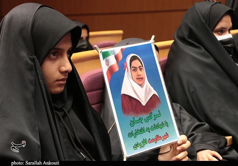 شهید سپهبد قاسم سلیمانی , حمله تروریستی کرمان , سردار قاسم سلیمانی , استان کرمان , دانش آموزان , شهید , وزیر آموزش و پرورش ,