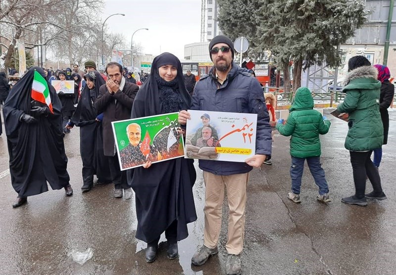 مردم قزوین از حمله موشکی سپاه به مقر گروه های تروریستی حمایت کردند