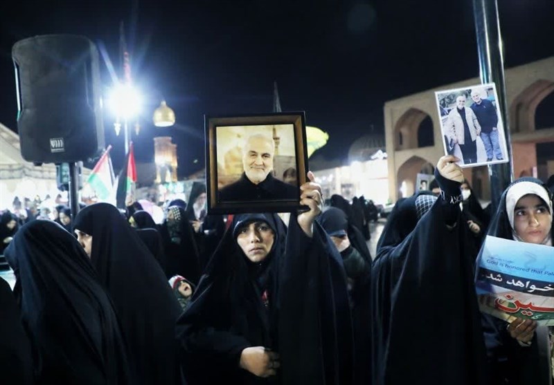 مردم یزد حادثه تروریستی کرمان را محکوم کردند/ مردم خواهان انتقام سخت از تروریستها شدند + تصاویر