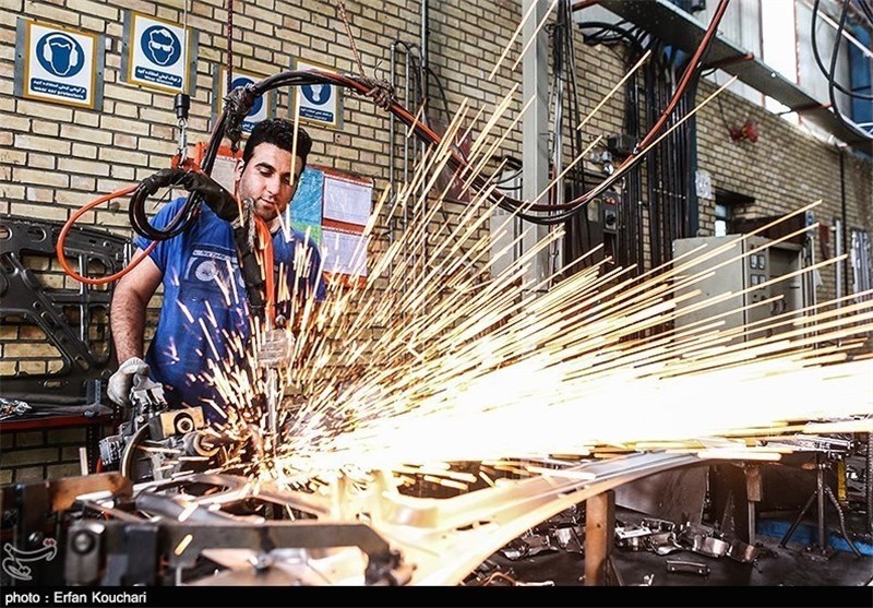 نجات 28 واحد تولیدی مازندران از ورشکستگی/ چرا برخی ادارات سنگاندازی میکنند؟