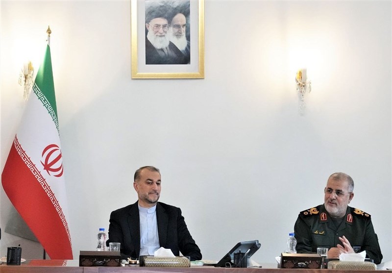 نشست هماندیشی مقامات وزارت خارجه و فرمانده نیروی زمینی سپاه پاسداران انقلاب اسلامی