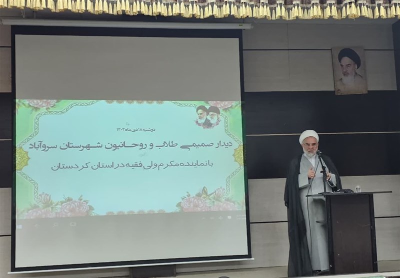 نماینده ولیفقیه در استان کردستان: طلاب مسائل دینی و عقیدتی را تبیین کنند + تصویر