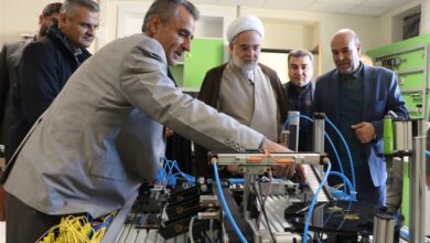 نماینده ولیفقیه در استان کردستان: کارآفرینی خلأ و نیازهای کشور است