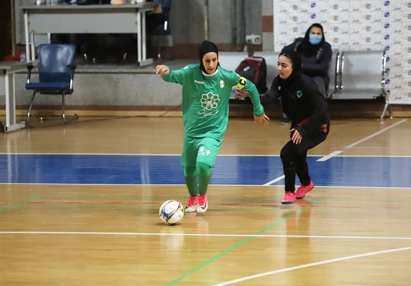 پیروزی پرگل نماینده فوتسال بانوان نطنز در هفته آخر سوپرلیگ