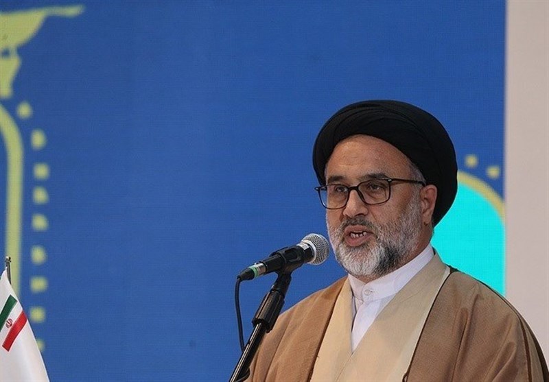 کمبود رسانه دلیل کم بودن مقالات قرآنی در سطح بینالمللی است