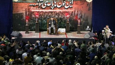 اجتماع هیئتهای مذهبی در اربعین شهدای انفجار تروریستی کرمان + تصویر