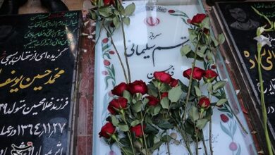 ادای احترام فرماندهکل سپاه به شهید سلیمانی/ سرلشکر سلامی بر سر مزار حاج قاسم حضور یافت