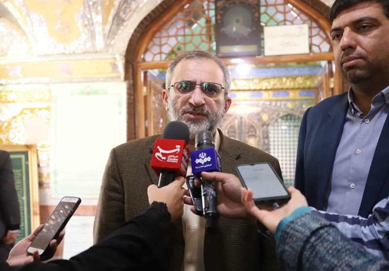 استاندار مرکزی: مردم در چهل و پنجمین سال انقلاب اسلامی وفاداری خود را به نظام ثابت کردند+ فیلم