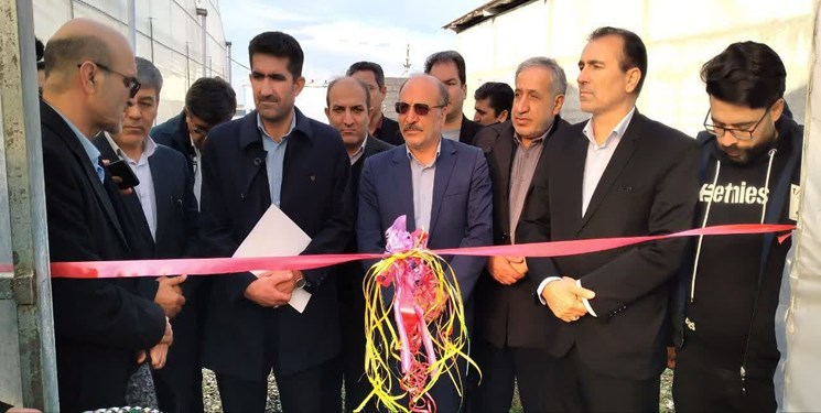 افتتاح واحد گلخانهای با ظرفیت تولید 180 تن محصول در پارسآباد