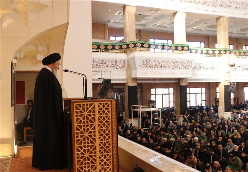 امام جمعه گرگان: 22 بهمن نقطه اوج وحدت و همدلی ملت ایران است